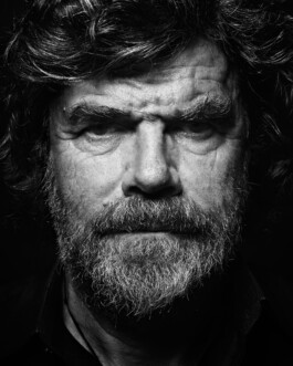 Close-up Portrait des Bergsteigers Reinhold Messner des Tiroler Portraitfotografen Patrick Saringer