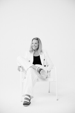 Business Portraits im Fotostudio Innsbruck des Portrait-Fotografen Patrick Saringer mit Make-up von Elke Grießmayr